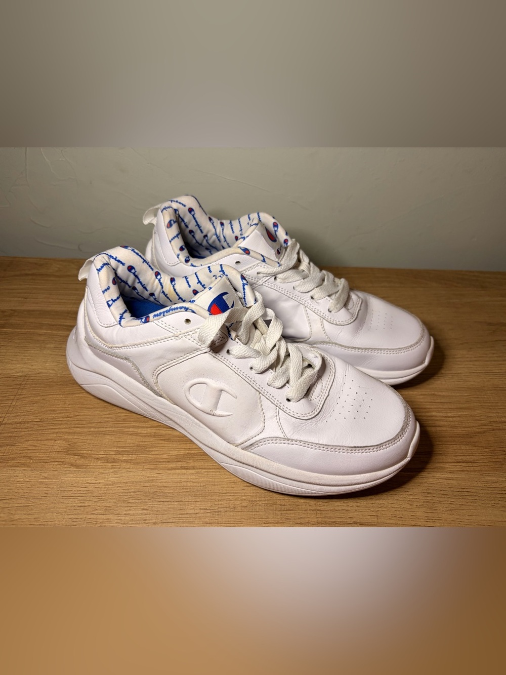 Champion Womens 9W White Leather Sneakers Logo Print Lining Athletic Shoes